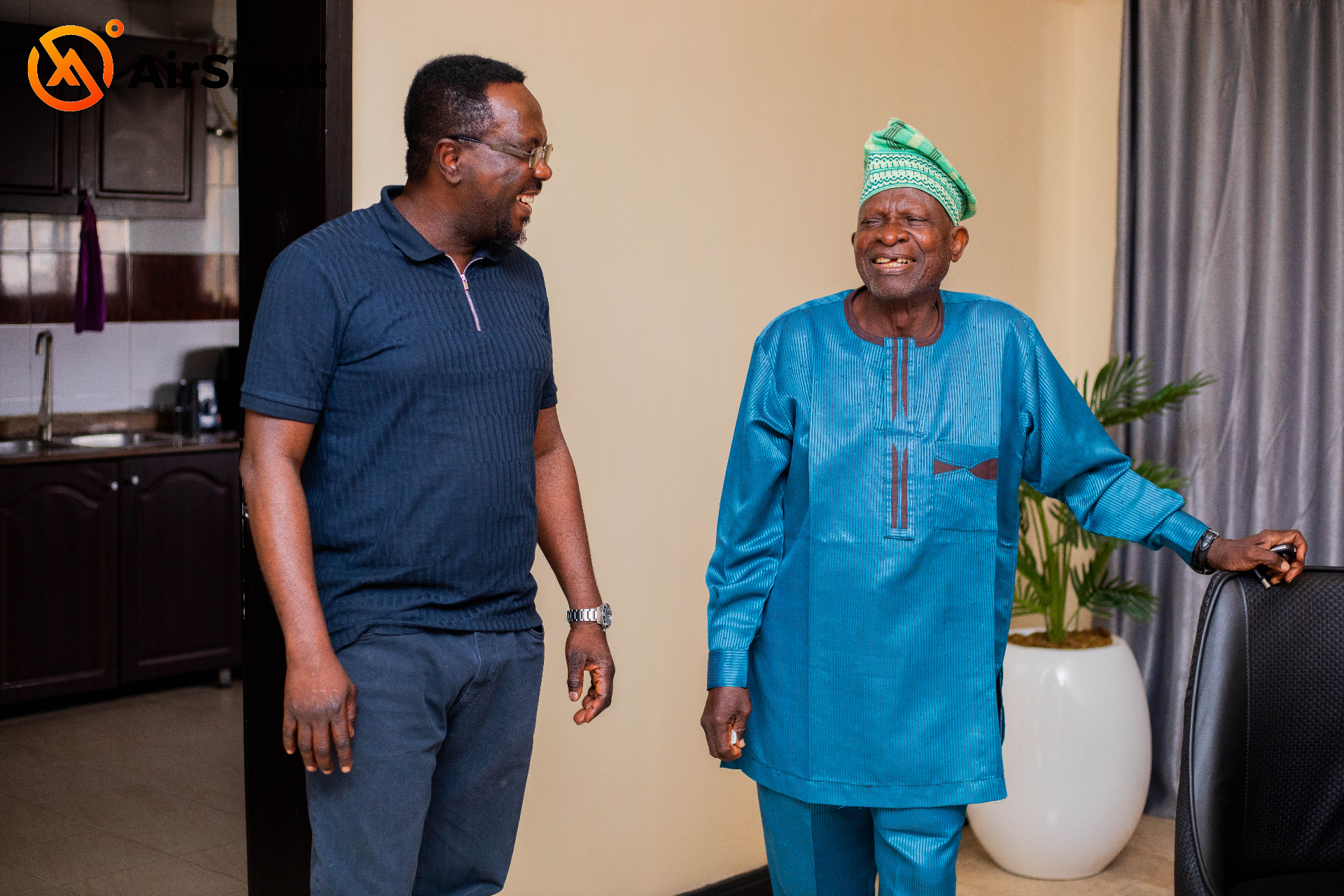 AirSmat founder with mentor